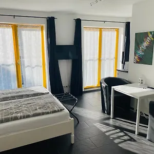New , Berlino Germania